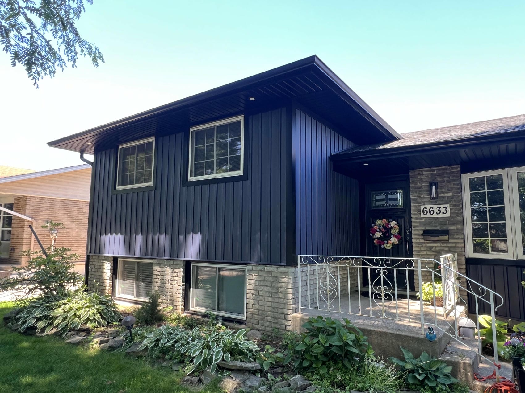 New aluminum soffit and fascia in Niagara Falls