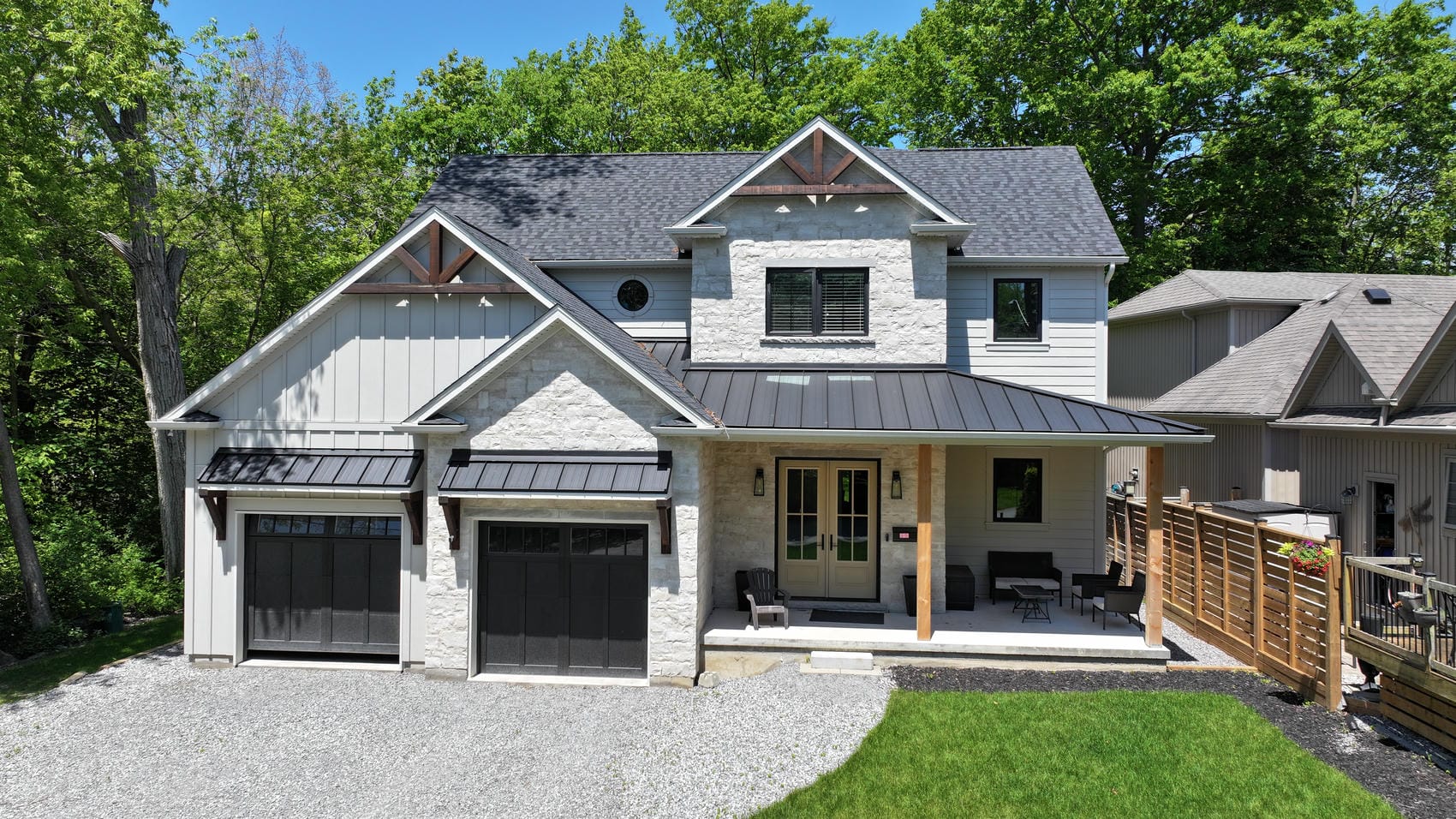 Premium James Hardie new build exterior in Puslinch, Ontario