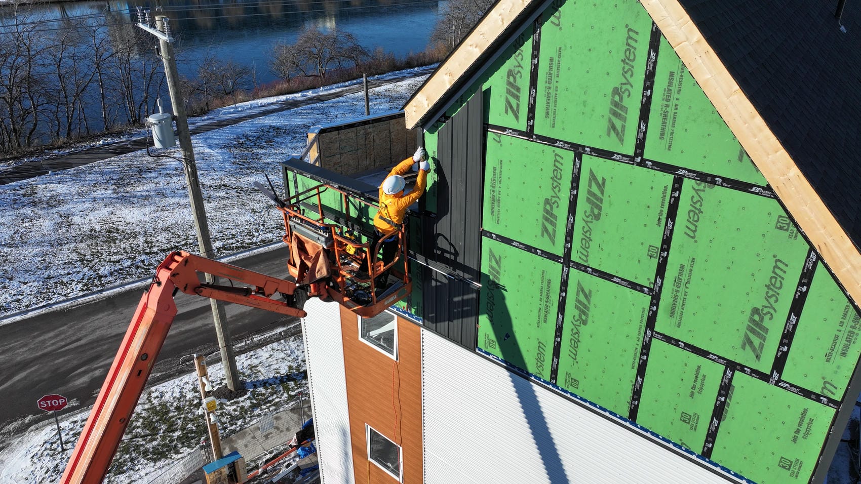 Aluminum and metal exterior cladding installation in Welland