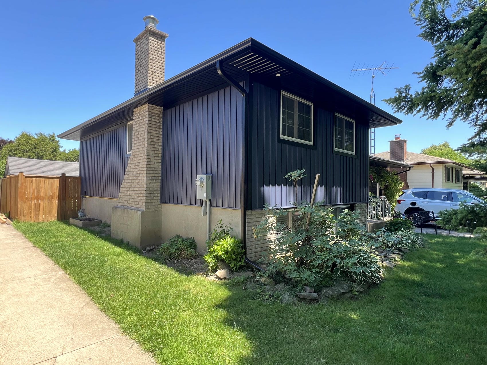 Vinyl board and batten siding renovation in Niagara Falls