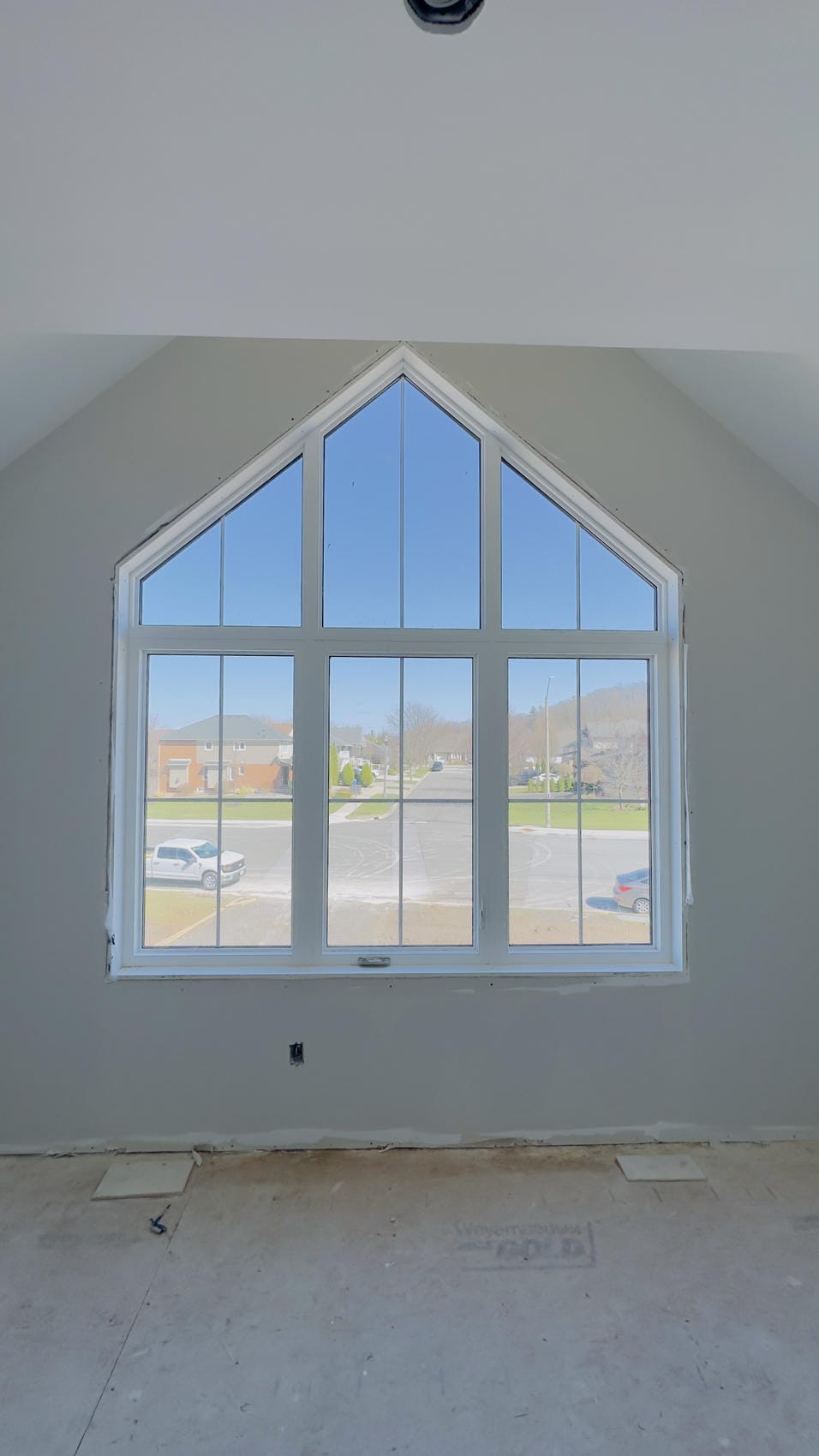 Replacement windows installed on a Niagara home