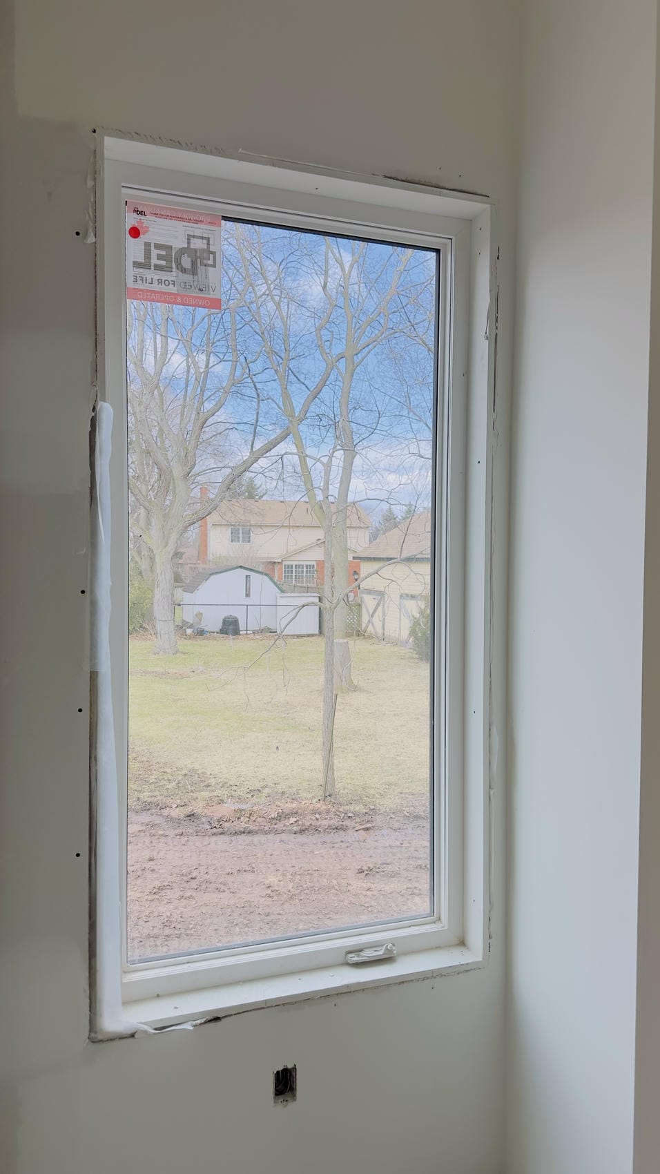 Replacement windows installed on a Niagara home